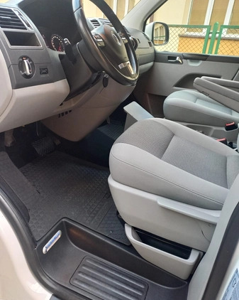 Volkswagen Caravelle cena 118000 przebieg: 104000, rok produkcji 2015 z Krzywiń małe 106